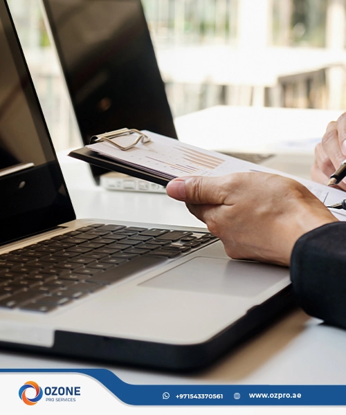 هل يمكن فتح حساب في الإمارات بدون إقامة ؟